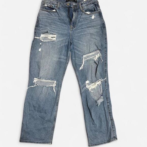 Hollister Women's Ripped Jeans - Picture 1 of 3